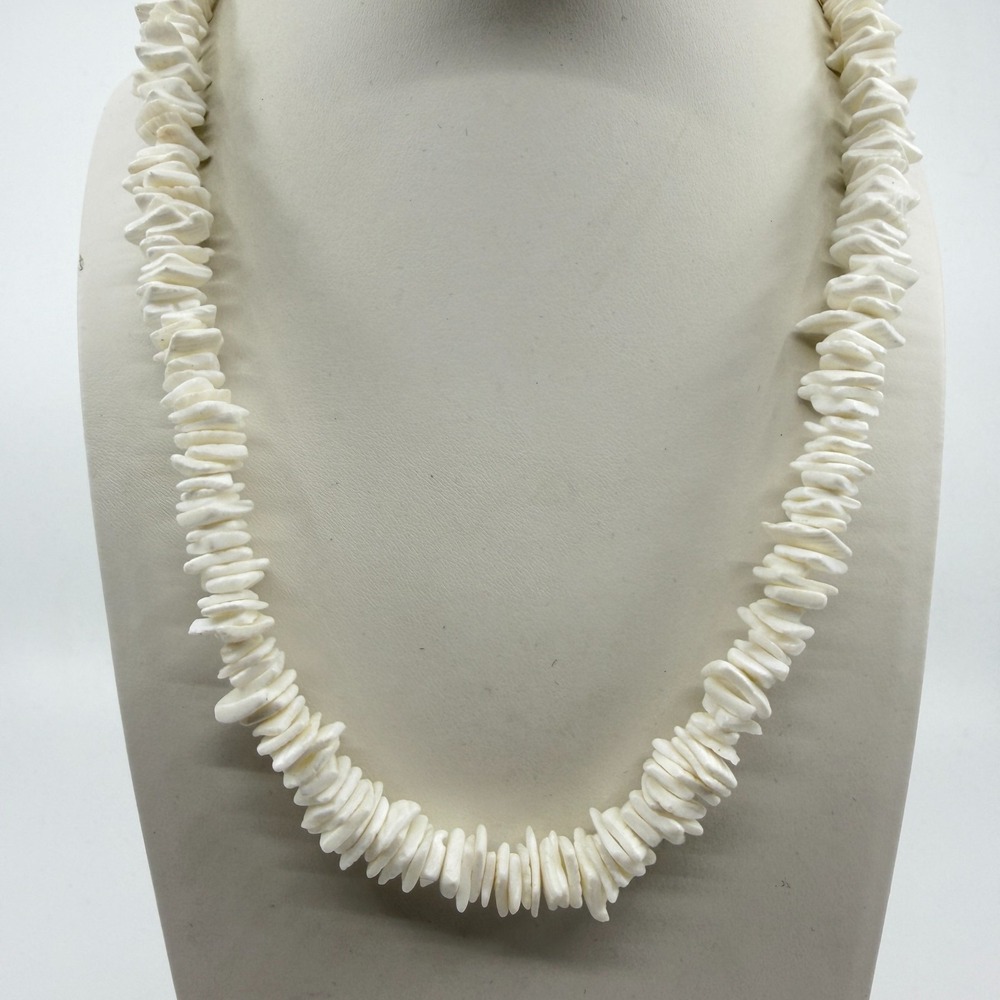 Y2K White Shell Beaded Necklace Boho Coastal Beach Statement Gift
